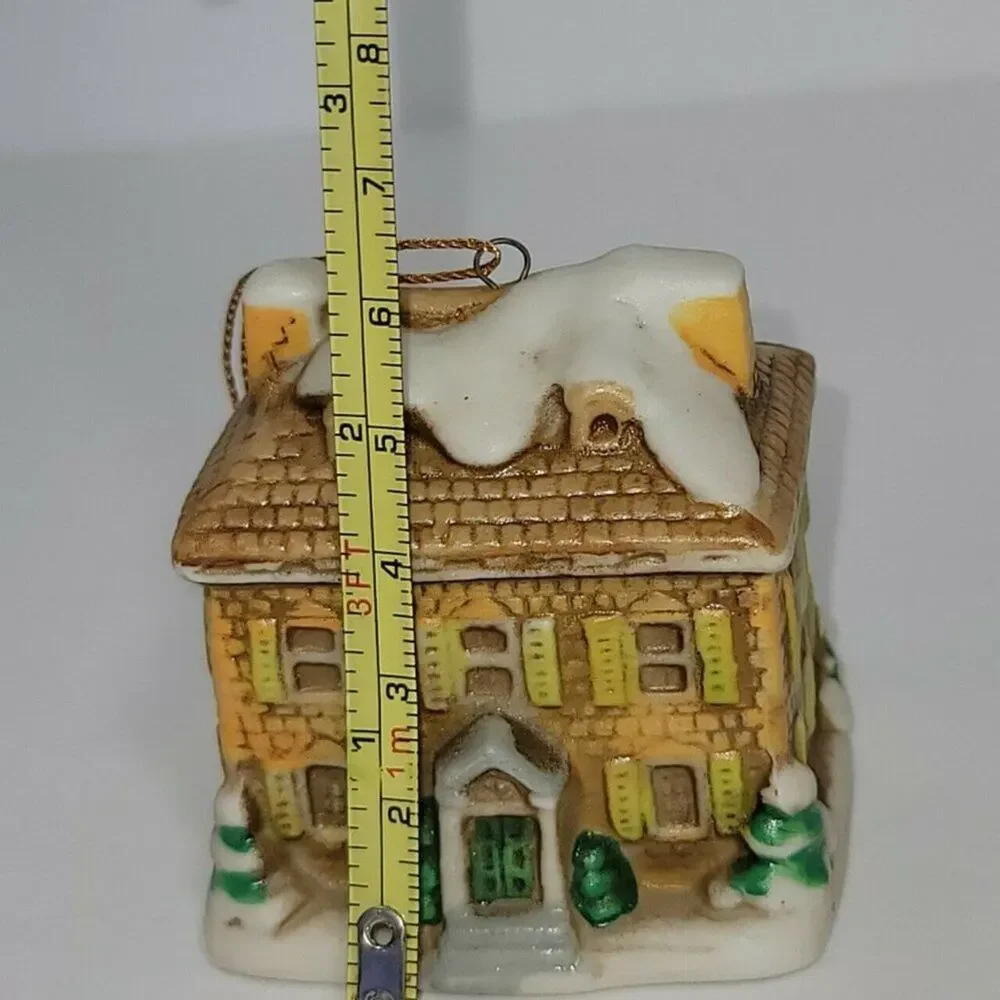 Vintage Christmas Ornament Colonial Style House 1986 Lefton Winter Snow